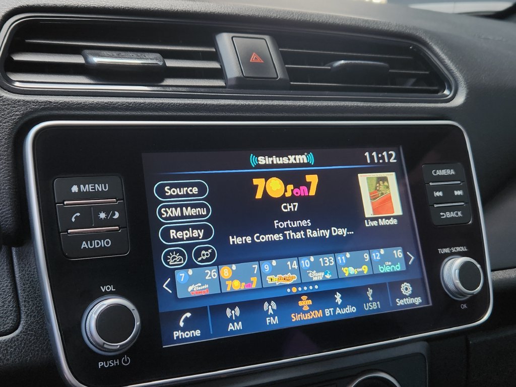 Used 2025 Nissan Leaf S FWD image 27