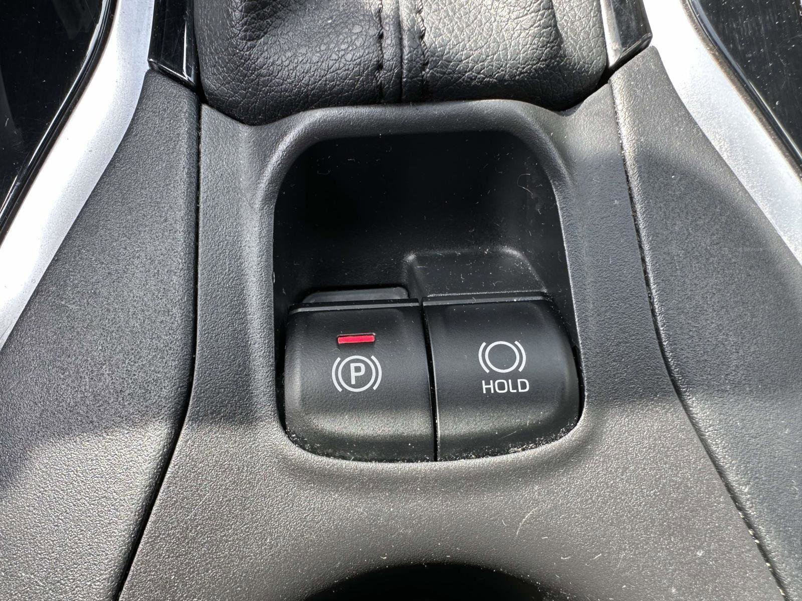 Used 2024 Toyota Corolla Cross AWD Hybrid image 30