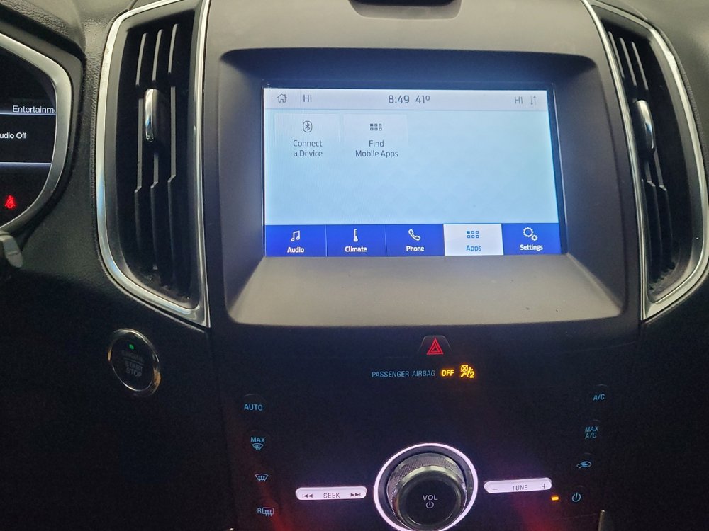 Used 2020 Ford Edge Titanium image 25