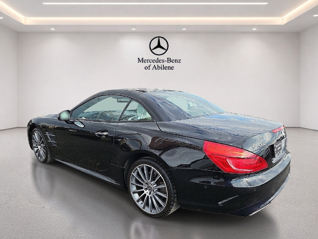 Used 2020 Mercedes-Benz SL 550 image 4