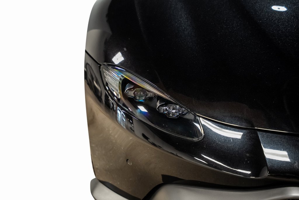 Used 2020 Aston Martin V8 Vantage Coupe image 5