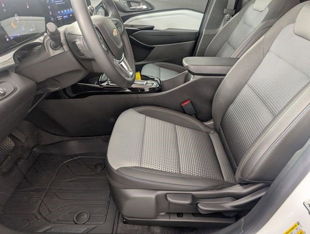 Certified 2026 Chevrolet Trax LT w/ Sunroof Package FWD image 14