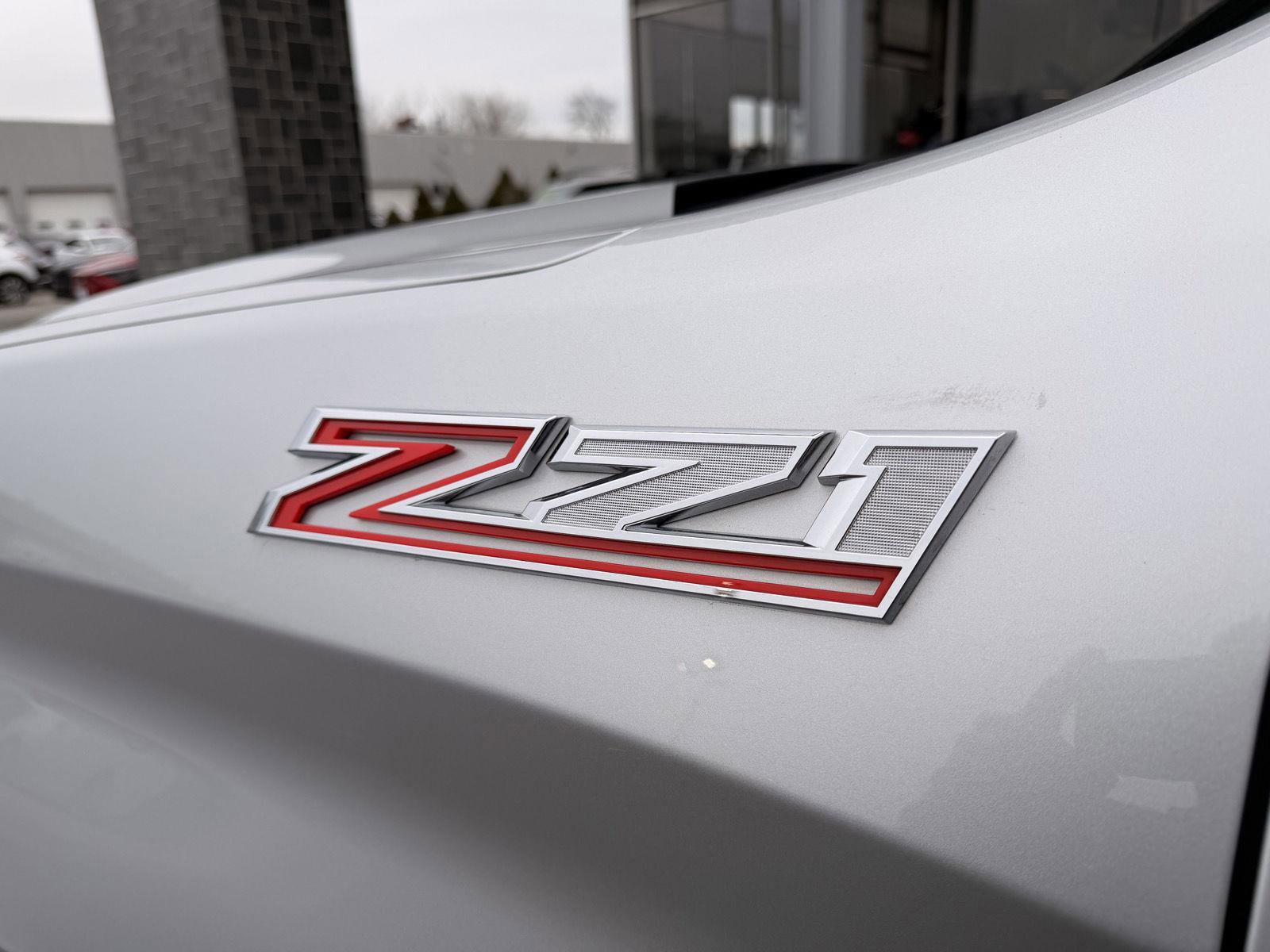 Used 2019 Chevrolet Silverado 1500 LT w/ All-Star Edition image 11