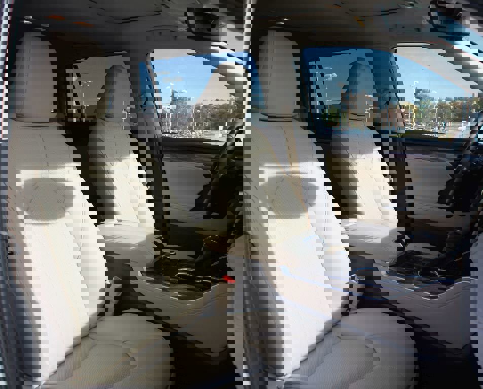 Used 2025 Toyota Highlander Limited image 24