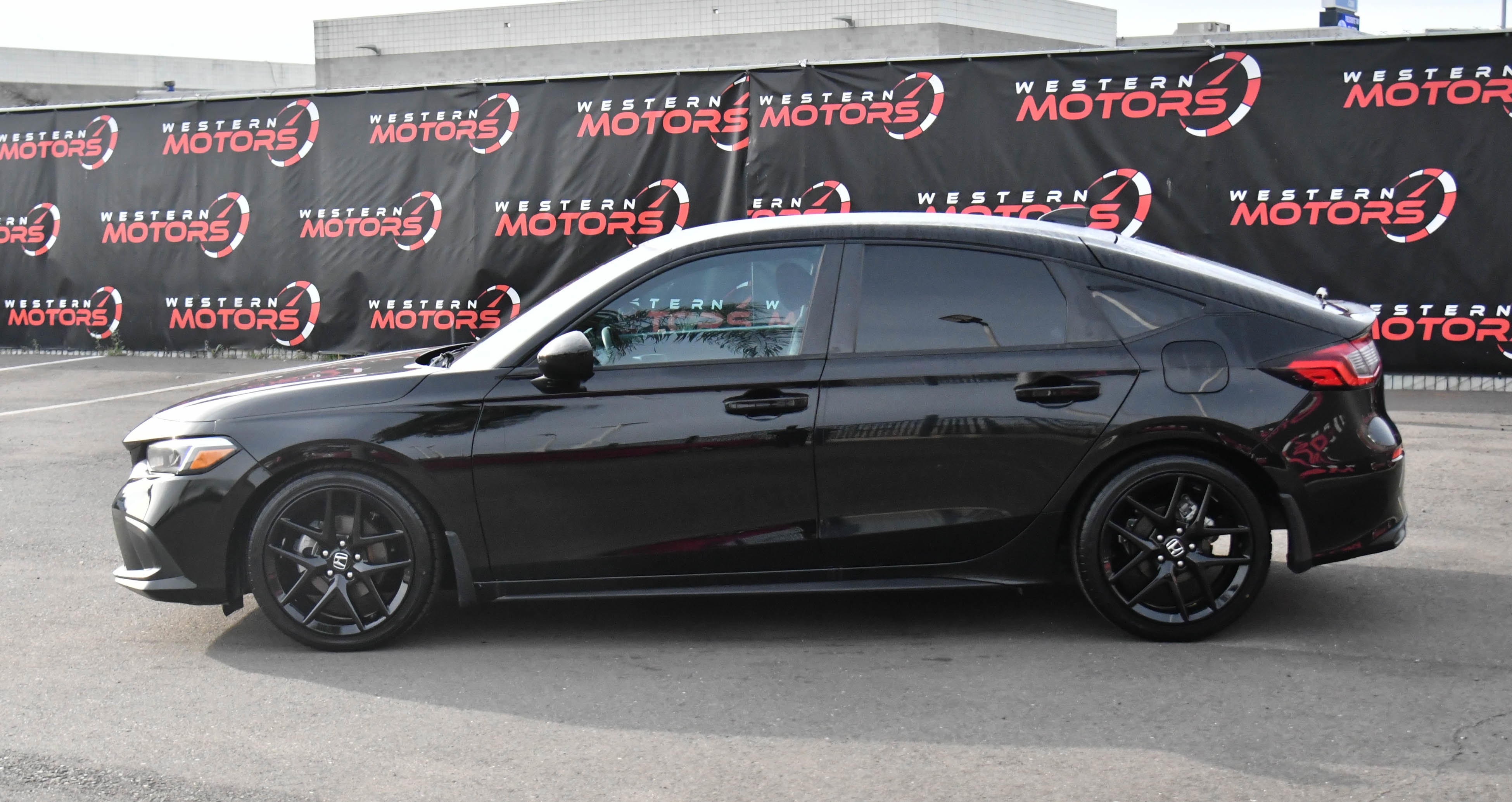 Used 2023 Honda Civic Sport image 4