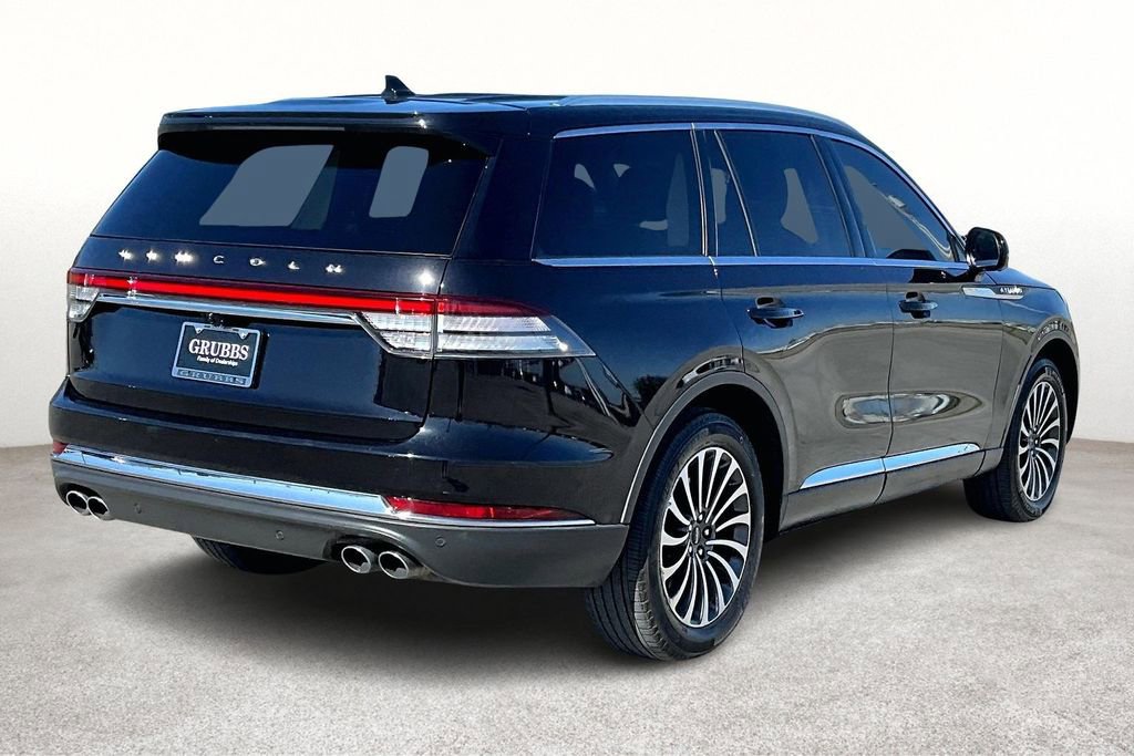 Used 2020 Lincoln Aviator Reserve w/ Elements Package Plus AWD/4WD image 2