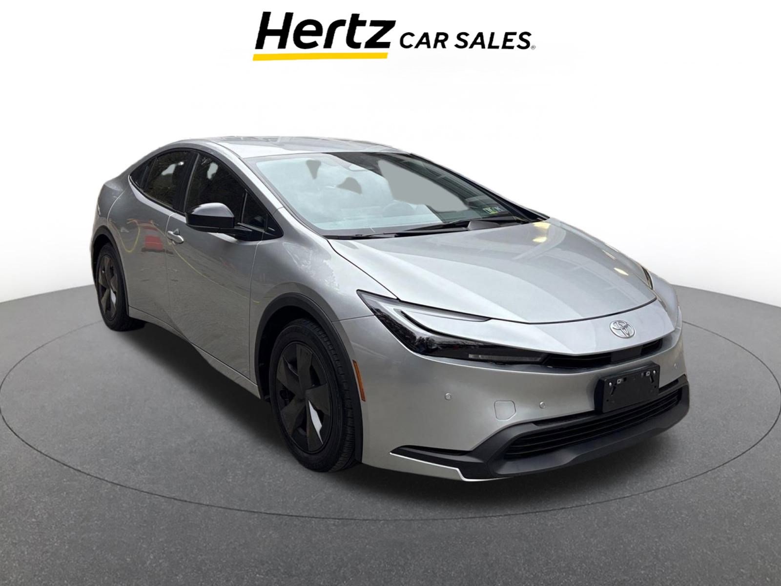 Used 2025 Toyota Prius LE image 1