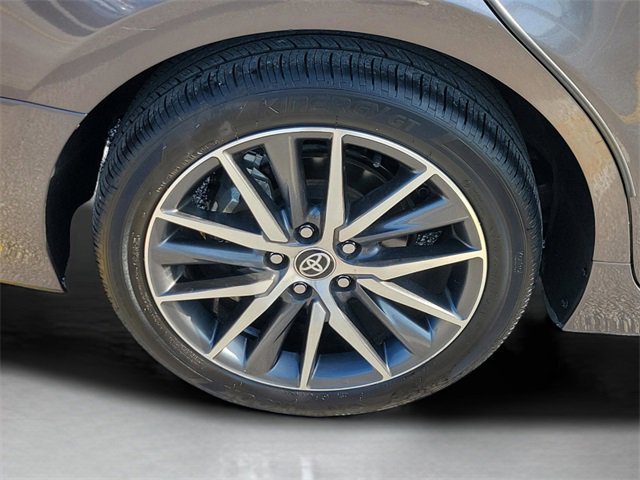 Used 2023 Toyota Camry XLE image 5