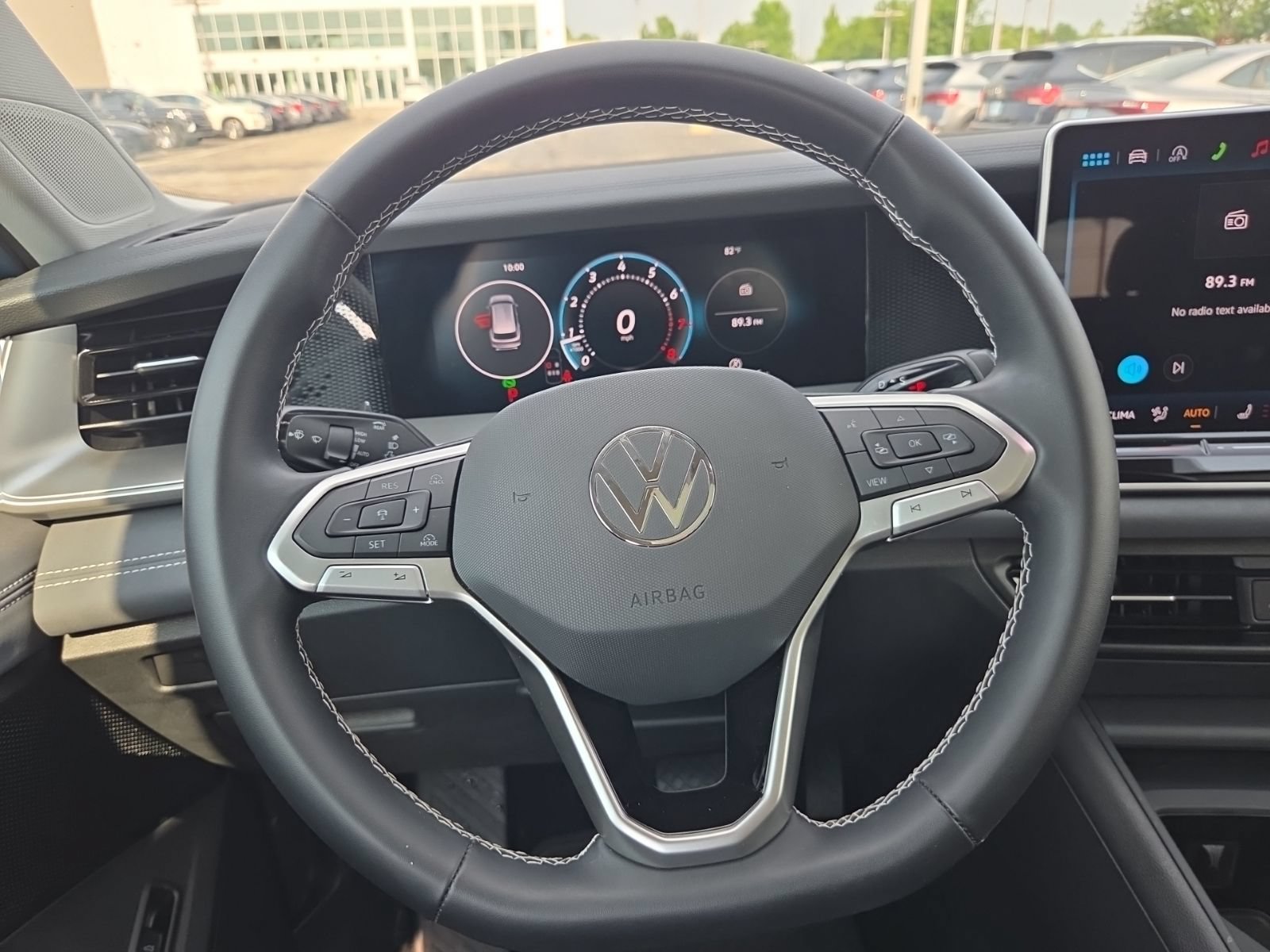 Certified 2026 Volkswagen Tiguan SE w/ Panoramic Sunroof Package FWD image 22
