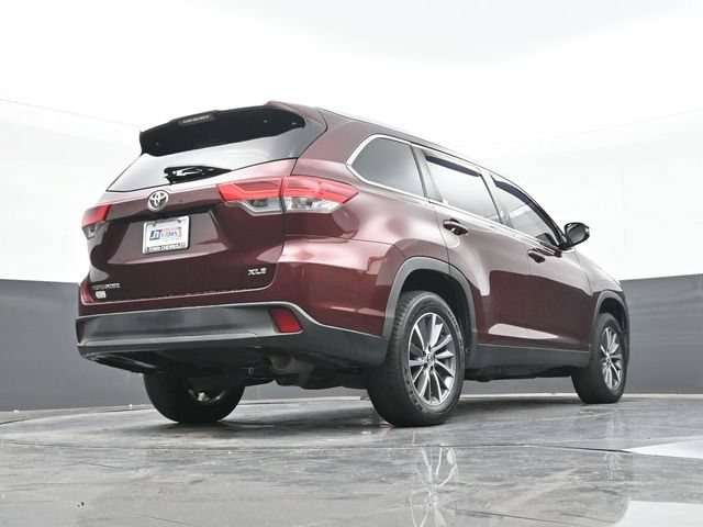 Used 2019 Toyota Highlander XLE FWD image 49