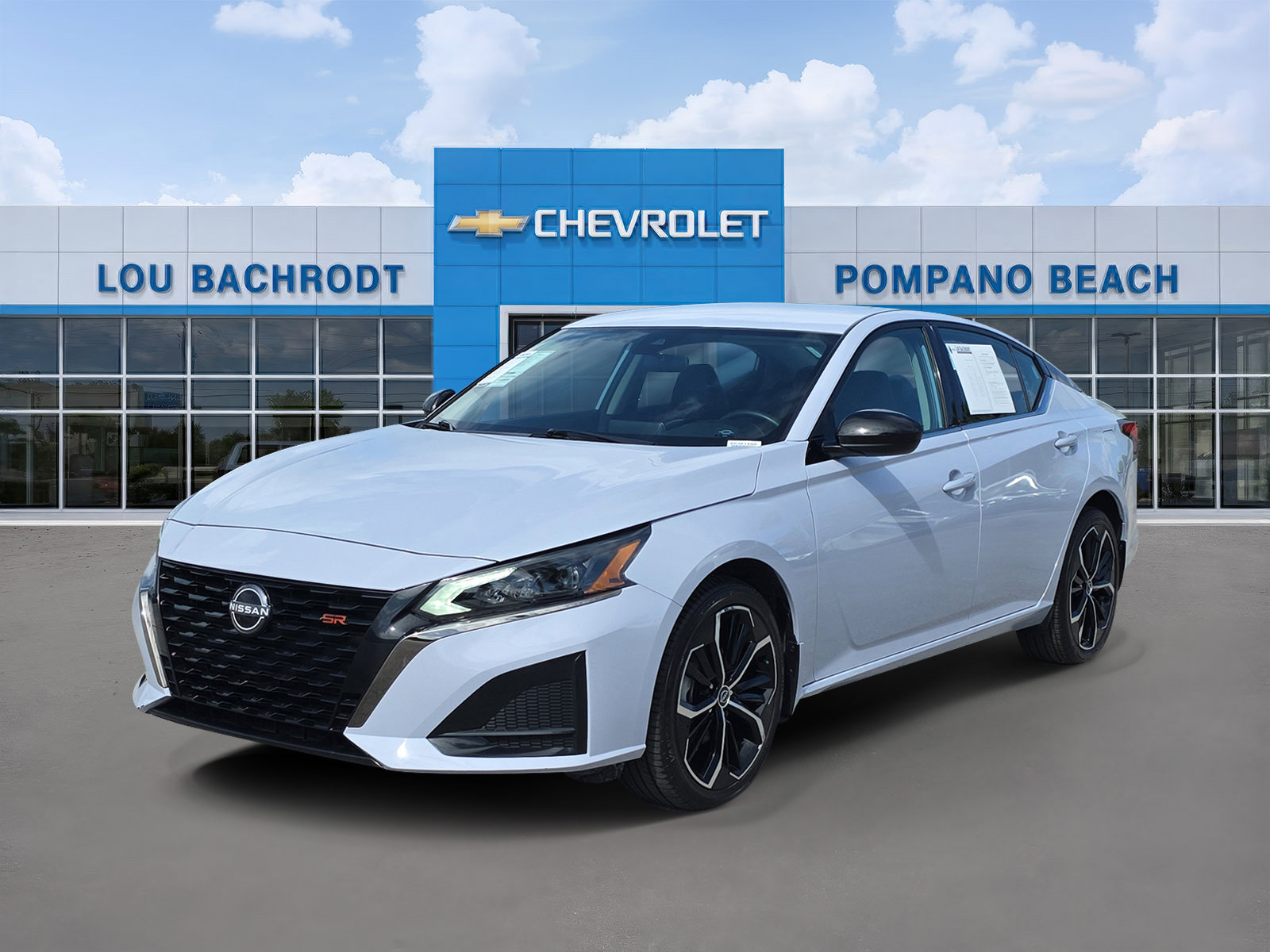 Used 2025 Nissan Altima 2.5 SR AWD/4WD image 3