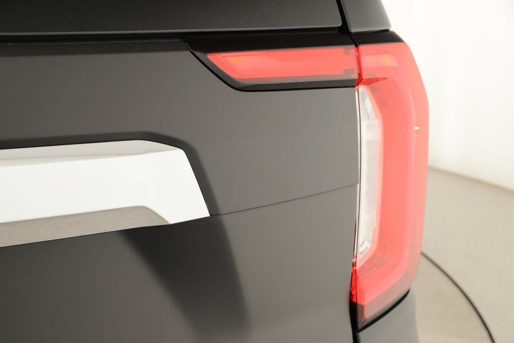 Used 2022 GMC Yukon SLE w/ Gmc Pro Safety Plus Package RWD image 31