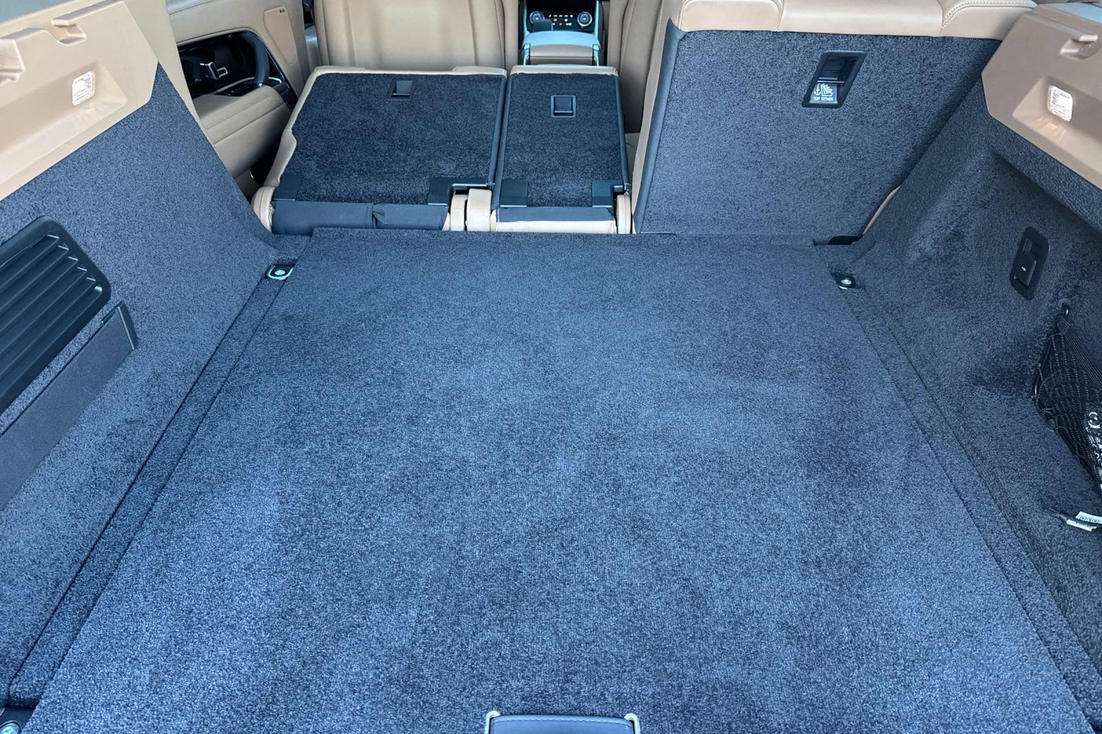 Certified 2023 Land Rover Range Rover SE image 16