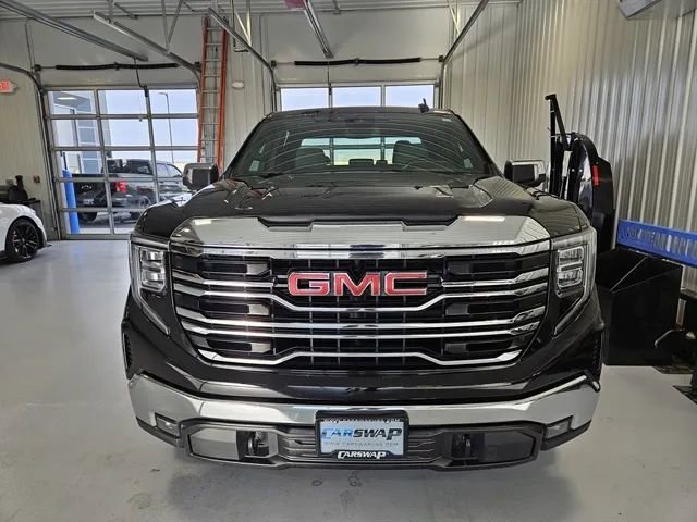 Used 2024 GMC Sierra 1500 SLT AWD/4WD image 7