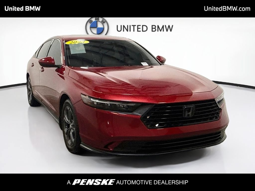 Used 2023 Honda Accord EX image 3
