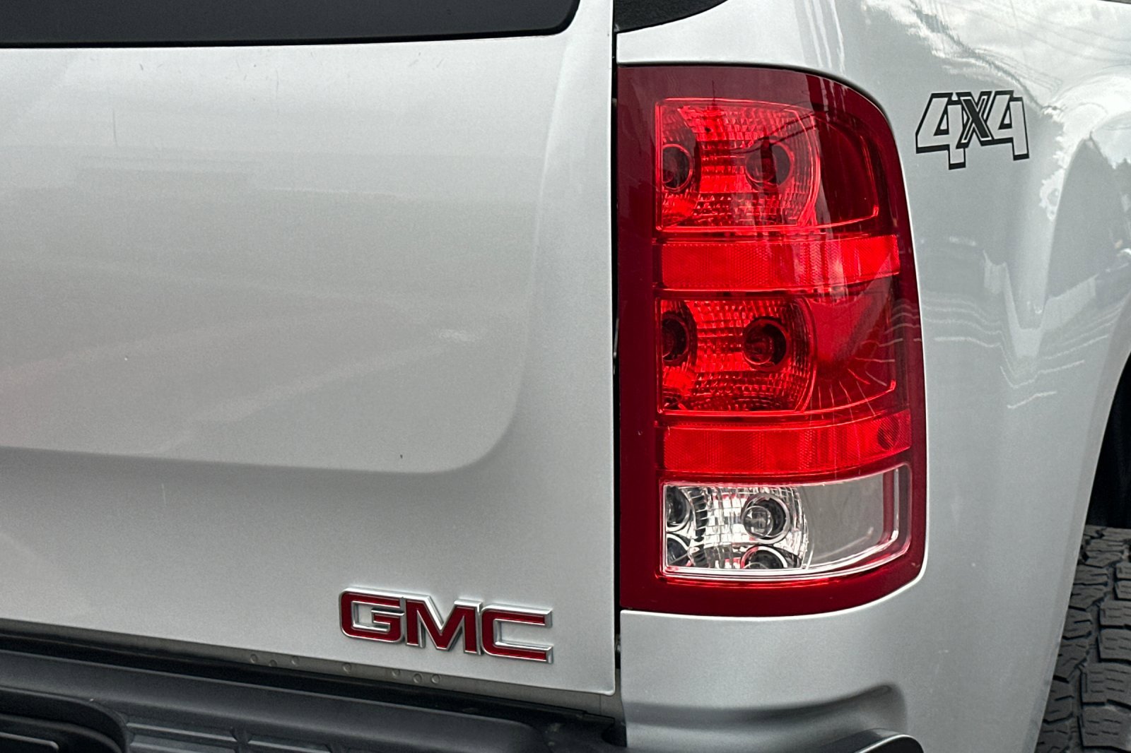 Used 2014 GMC Sierra 3500 SLT w/ SLT Convenience Package image 41