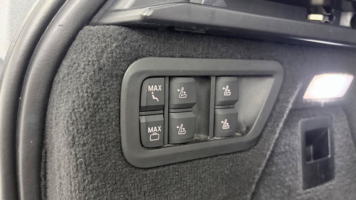 Used 2021 BMW ALPINA XB7 AWD/4WD image 44