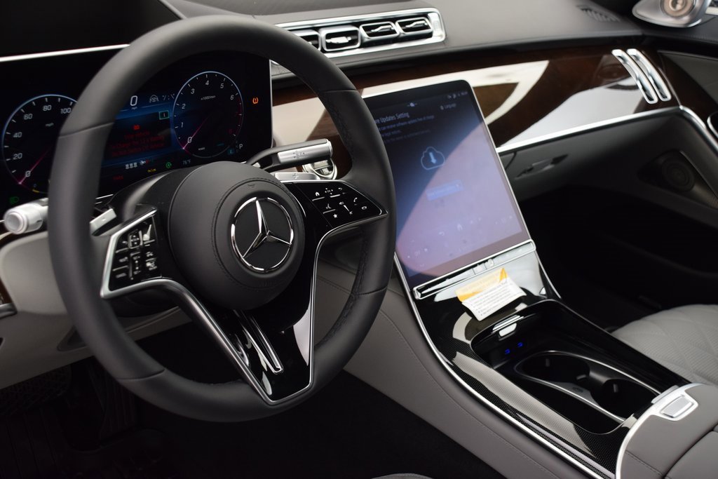 New 2025 Mercedes-Benz S 580 4MATIC Sedan image 19