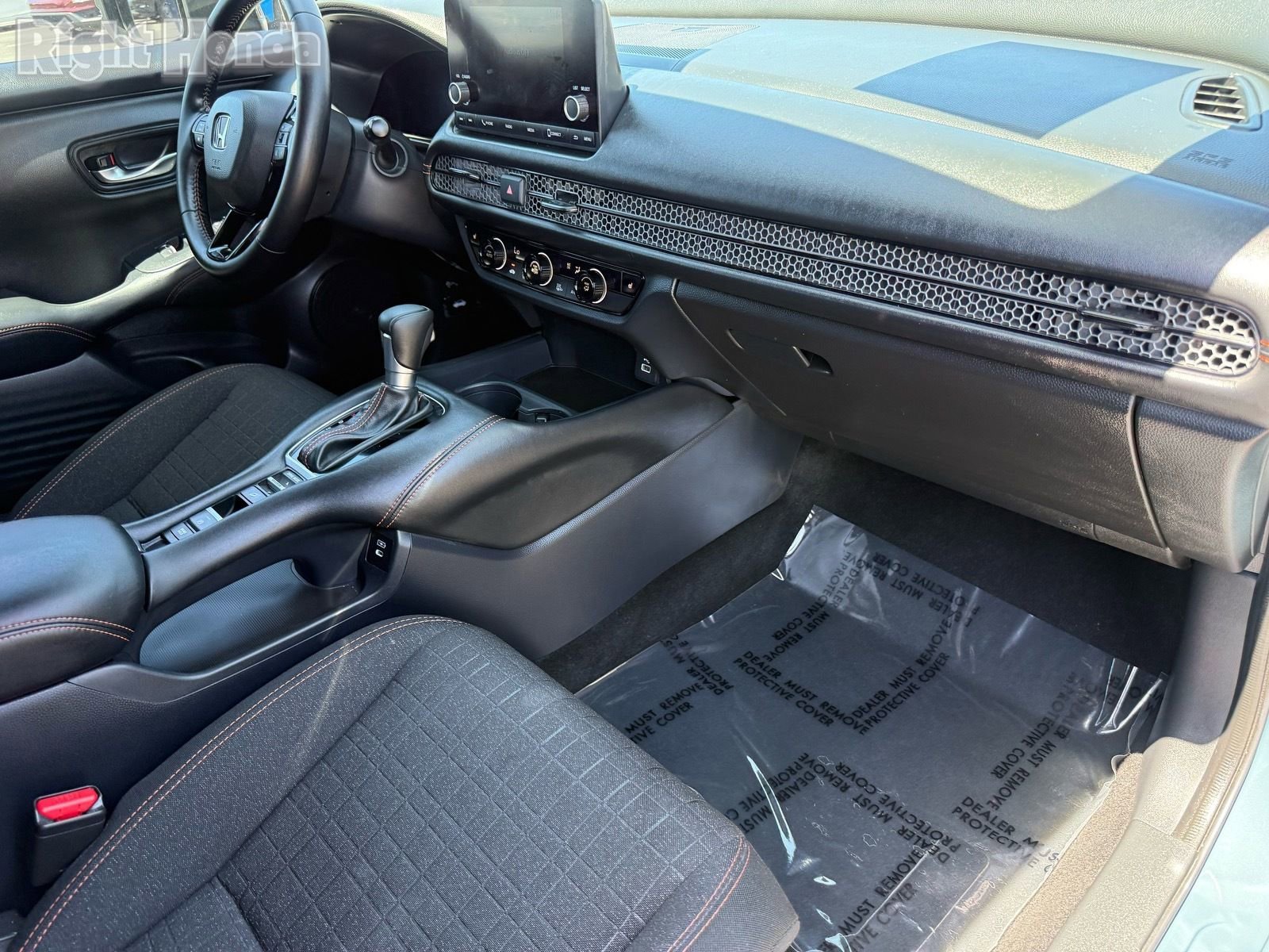 Certified 2025 Honda HR-V Sport image 30