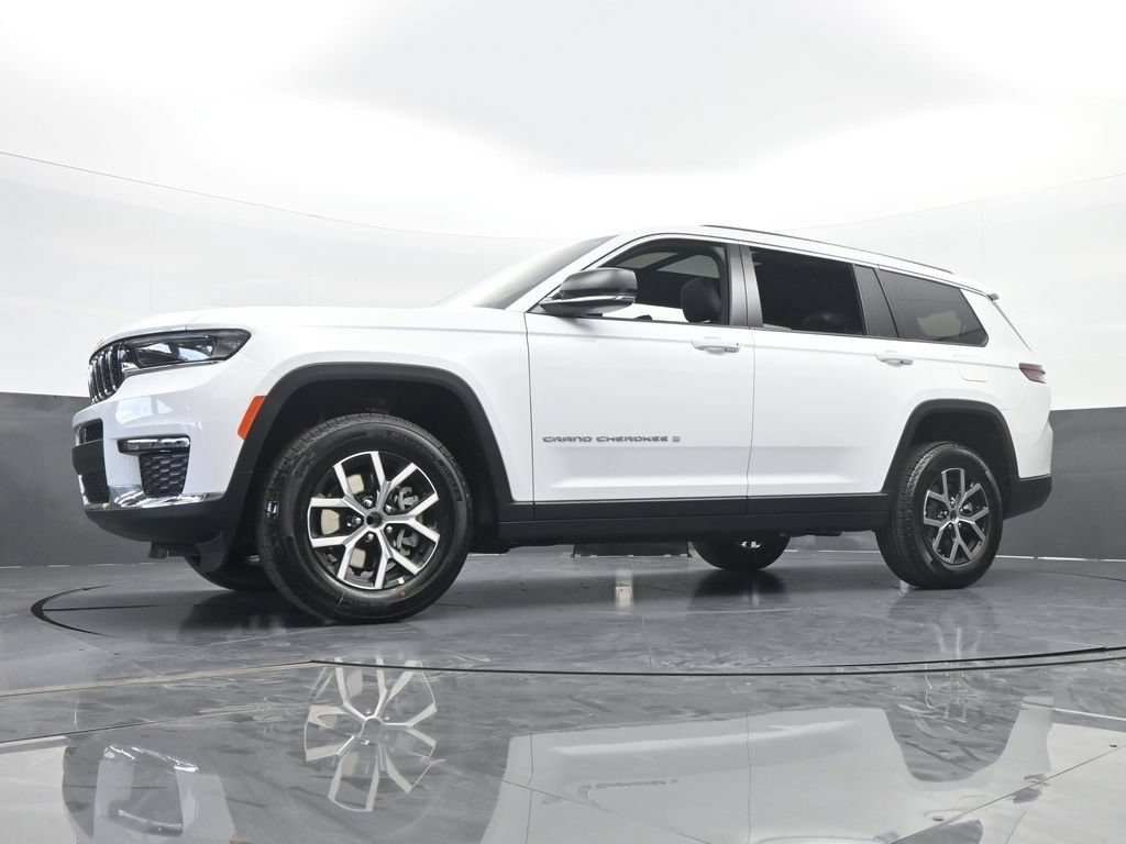 Used 2025 Jeep Grand Cherokee L Limited RWD image 53