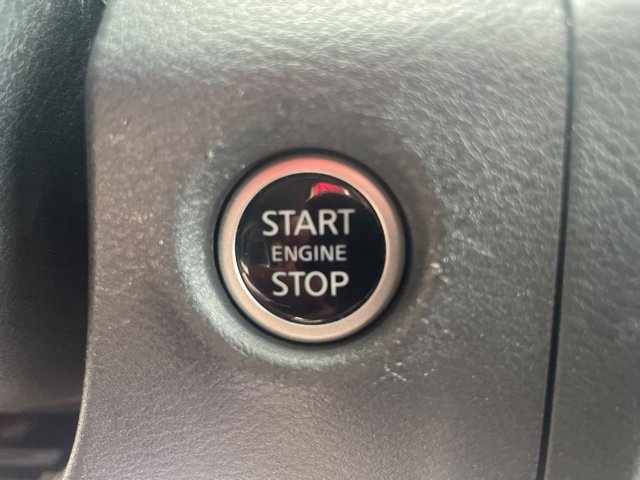 Used 2024 Nissan Frontier SL image 22