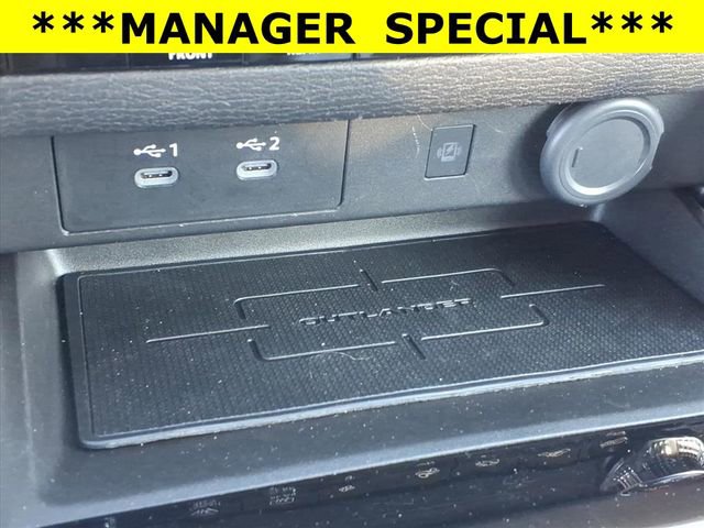 Used 2025 Mitsubishi Outlander SE image 10