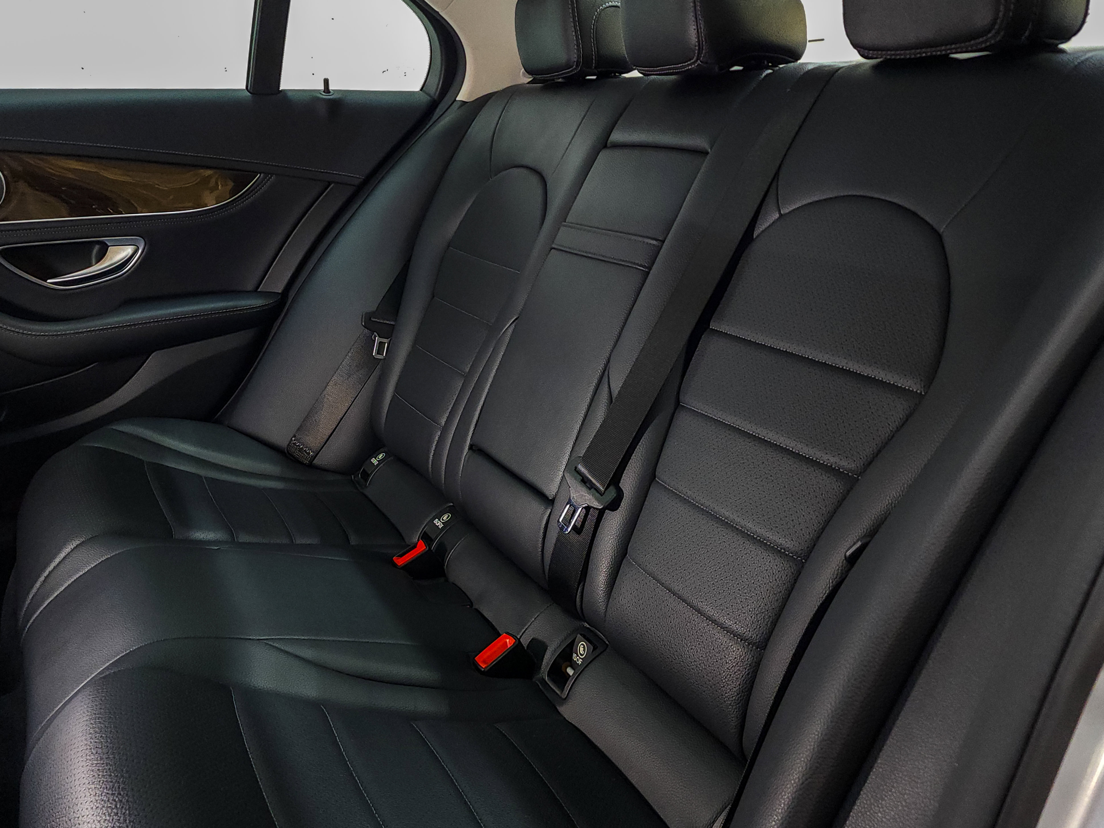 Used 2015 Mercedes-Benz C 300 4MATIC Sedan image 44