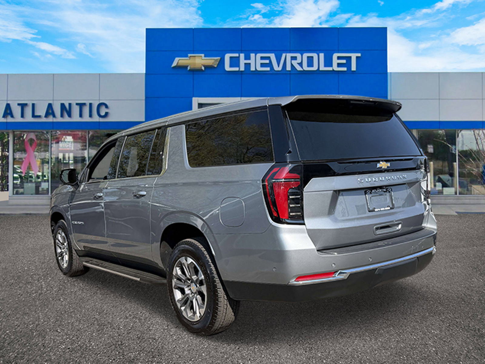 Certified 2025 Chevrolet Suburban LS AWD/4WD image 4