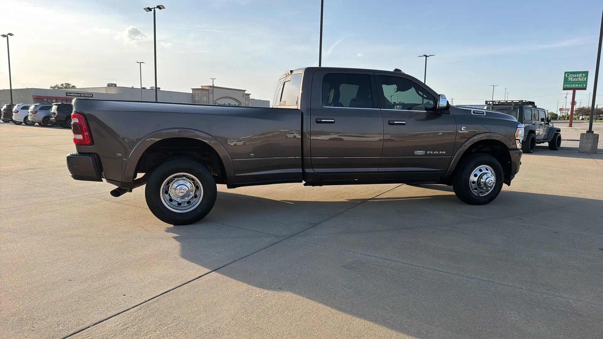 Used 2019 RAM 3500 Limited w/ Max Tow Package AWD/4WD image 26