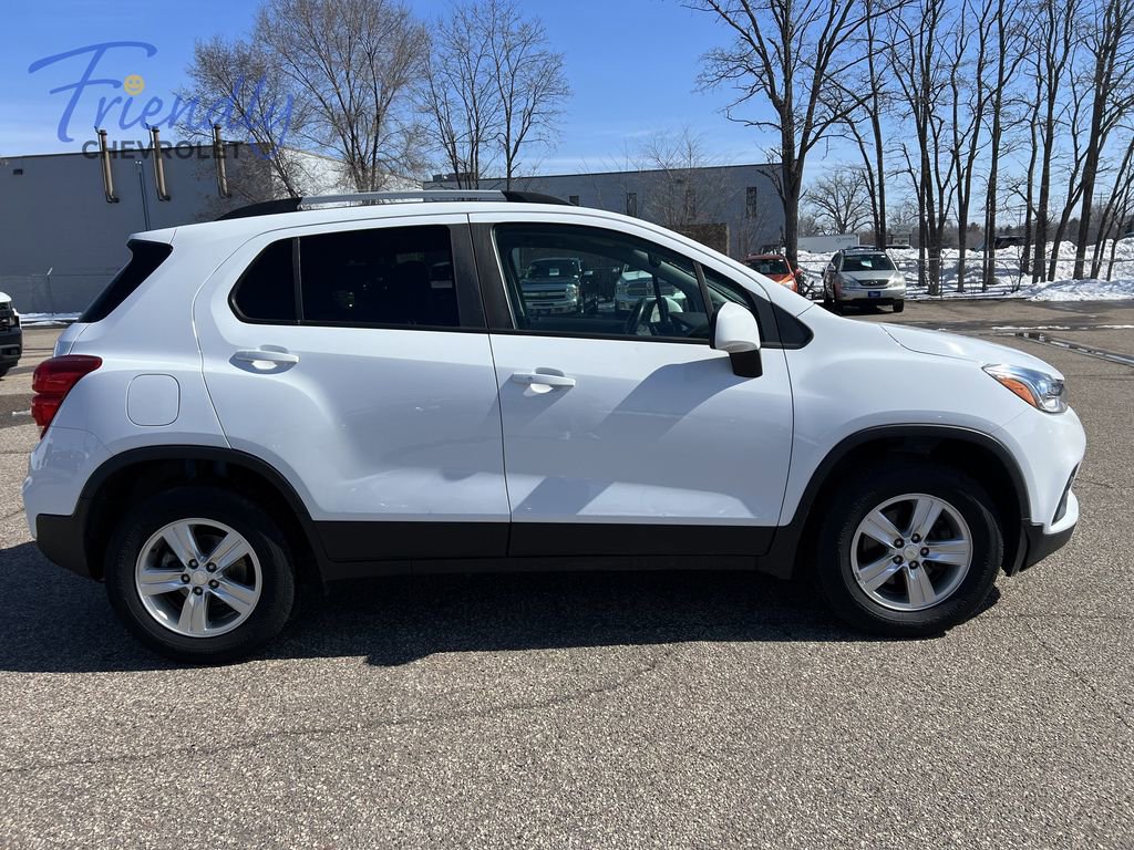 Used 2022 Chevrolet Trax LT w/ Driver Confidence Package AWD/4WD image 10