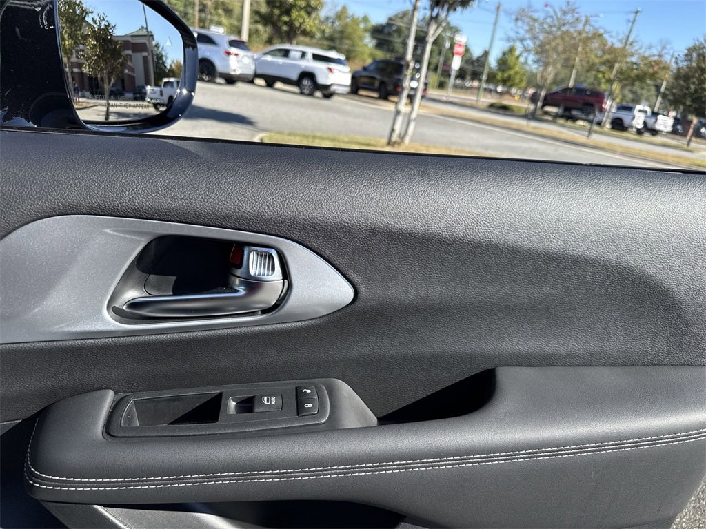 New 2026 Chrysler Pacifica Limited w/ S Appearance Package image 30
