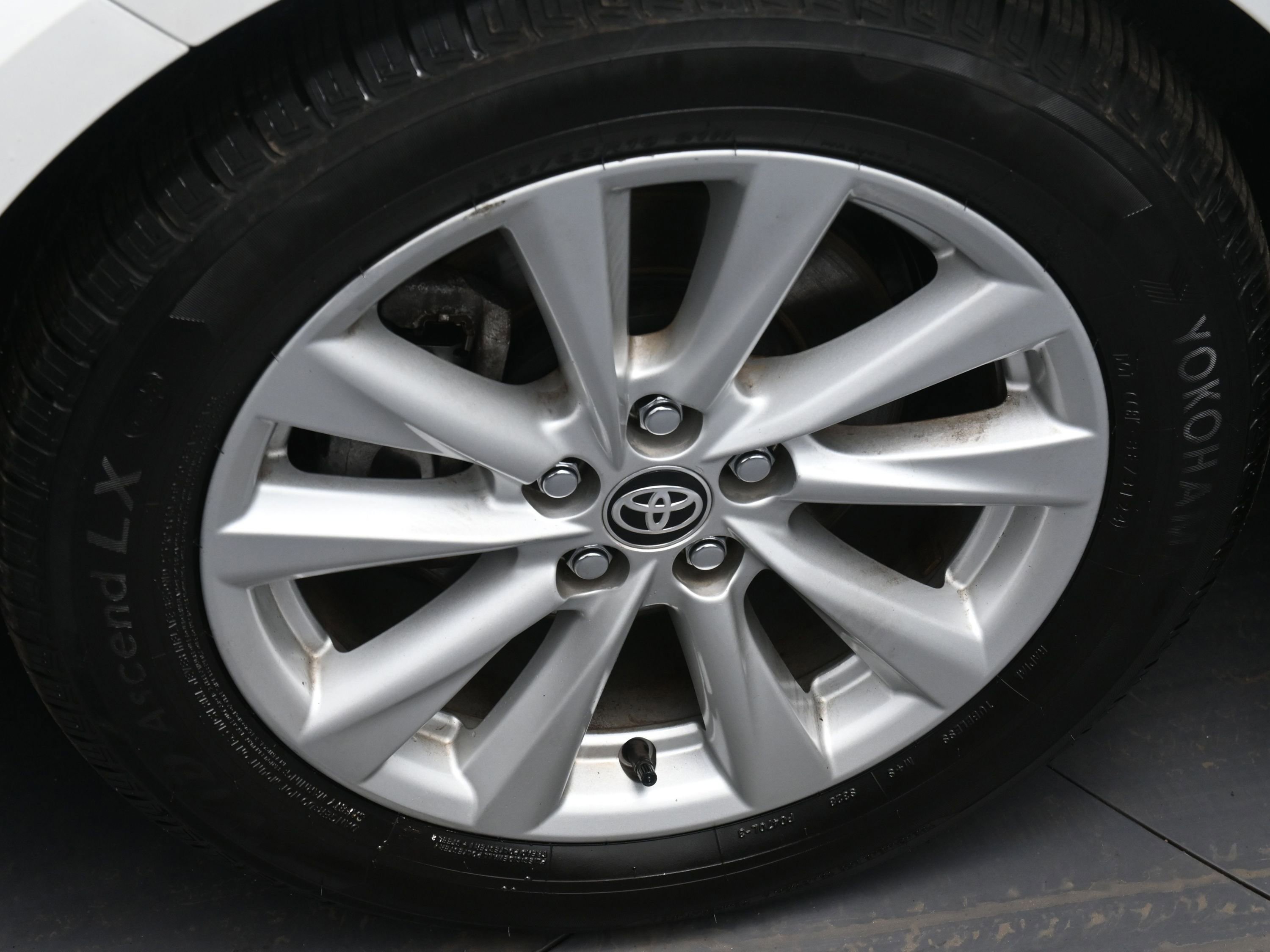 Used 2023 Toyota Corolla SE image 17