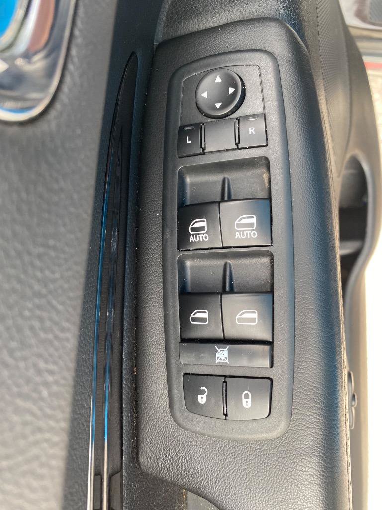 Used 2012 Dodge Durango Crew w/ Leather Interior Group RWD image 36