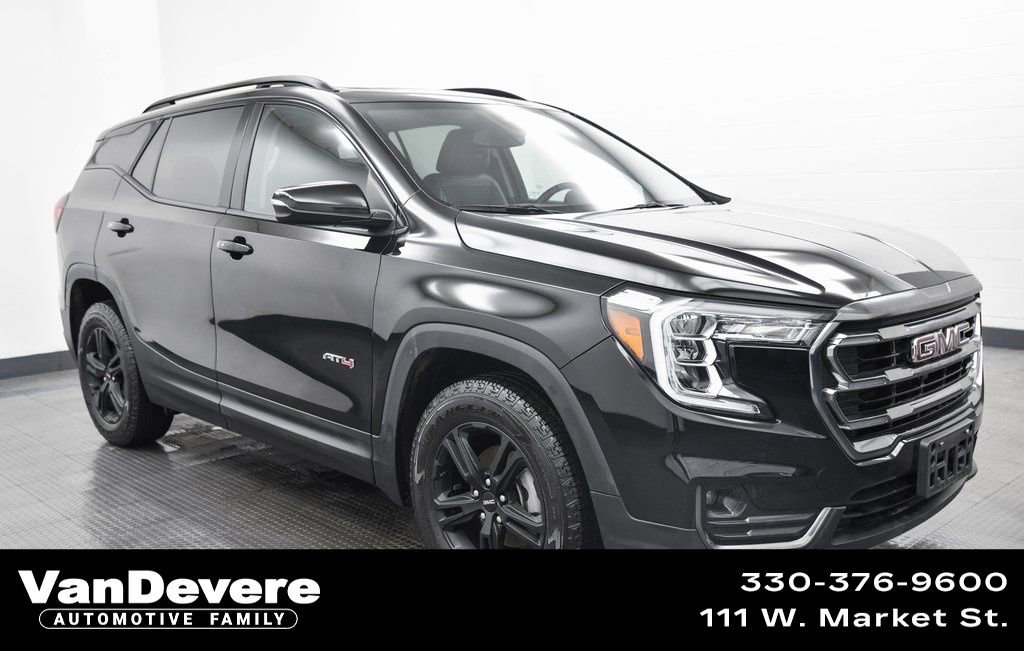 Used 2024 GMC Terrain AT4 image 1