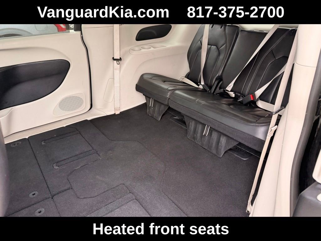Used 2023 Chrysler Pacifica Touring-L FWD image 25