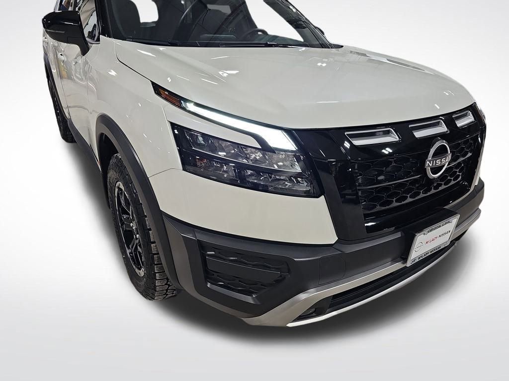 Used 2024 Nissan Pathfinder Rock Creek image 11
