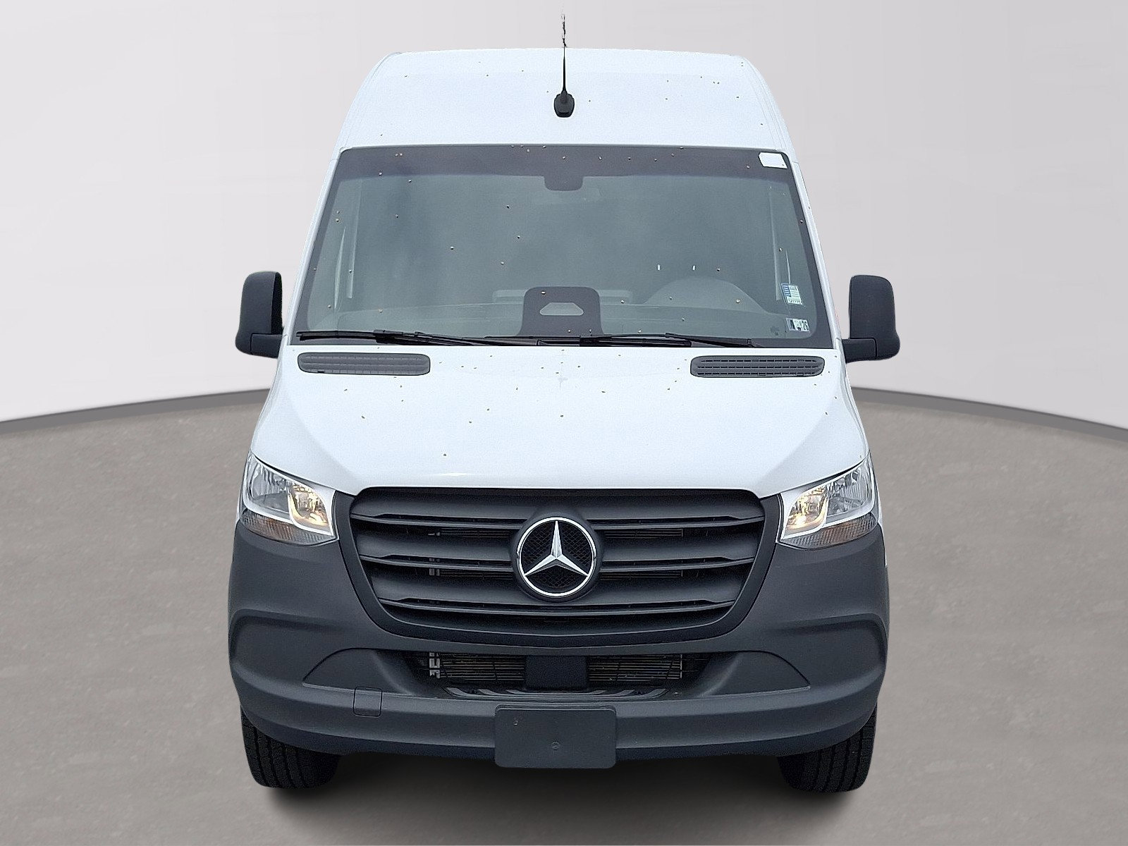 Used 2025 Mercedes-Benz Sprinter 2500 image 2