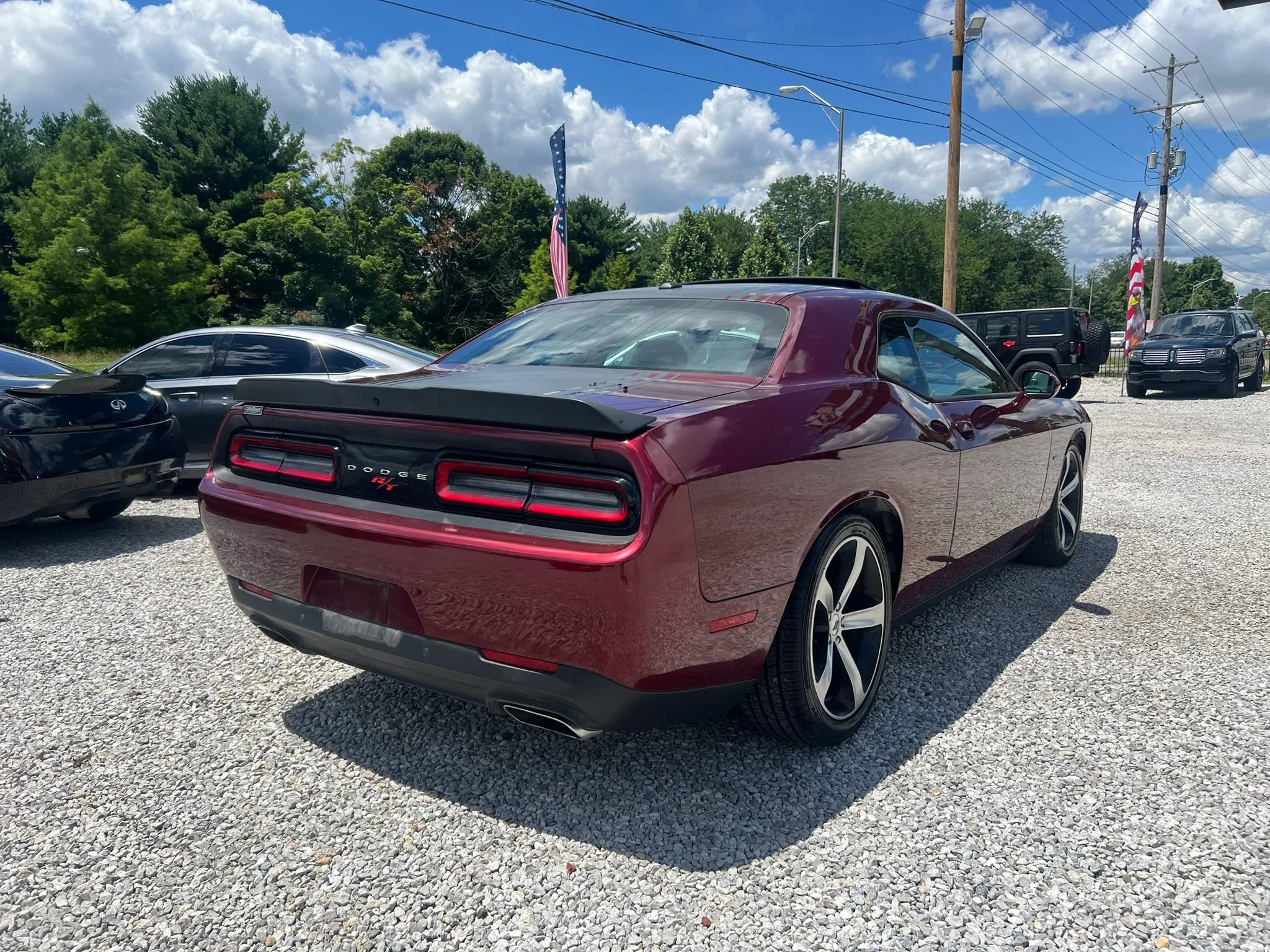 Used 2017 Dodge Challenger R/T RWD image 7