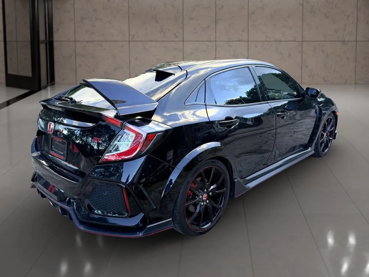 Used 2017 Honda Civic Type R image 3