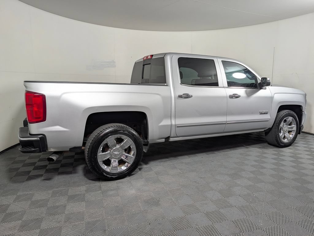 Used 2018 Chevrolet Silverado 1500 LTZ w/ Texas Edition RWD image 2