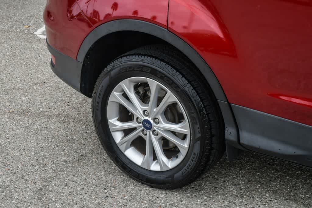 Used 2018 Ford Escape SEL AWD/4WD image 10
