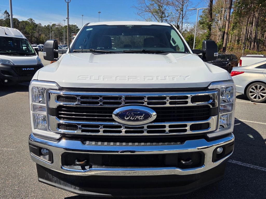Used 2025 Ford F250 XLT image 2