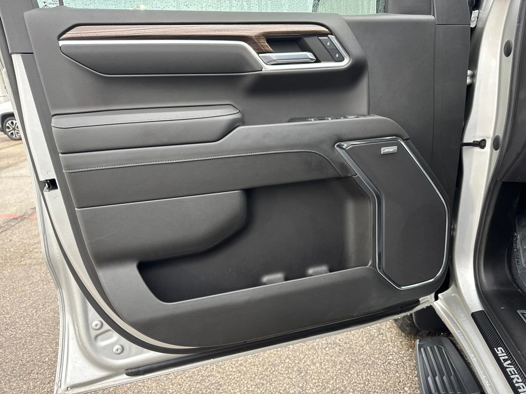 Used 2022 Chevrolet Silverado 1500 LT Trail Boss w/ LT Trail Boss Premium Package image 12