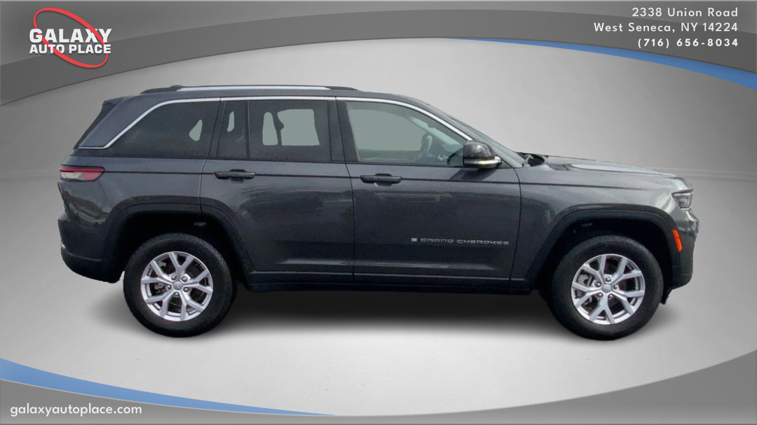 Used 2022 Jeep Grand Cherokee Limited image 4