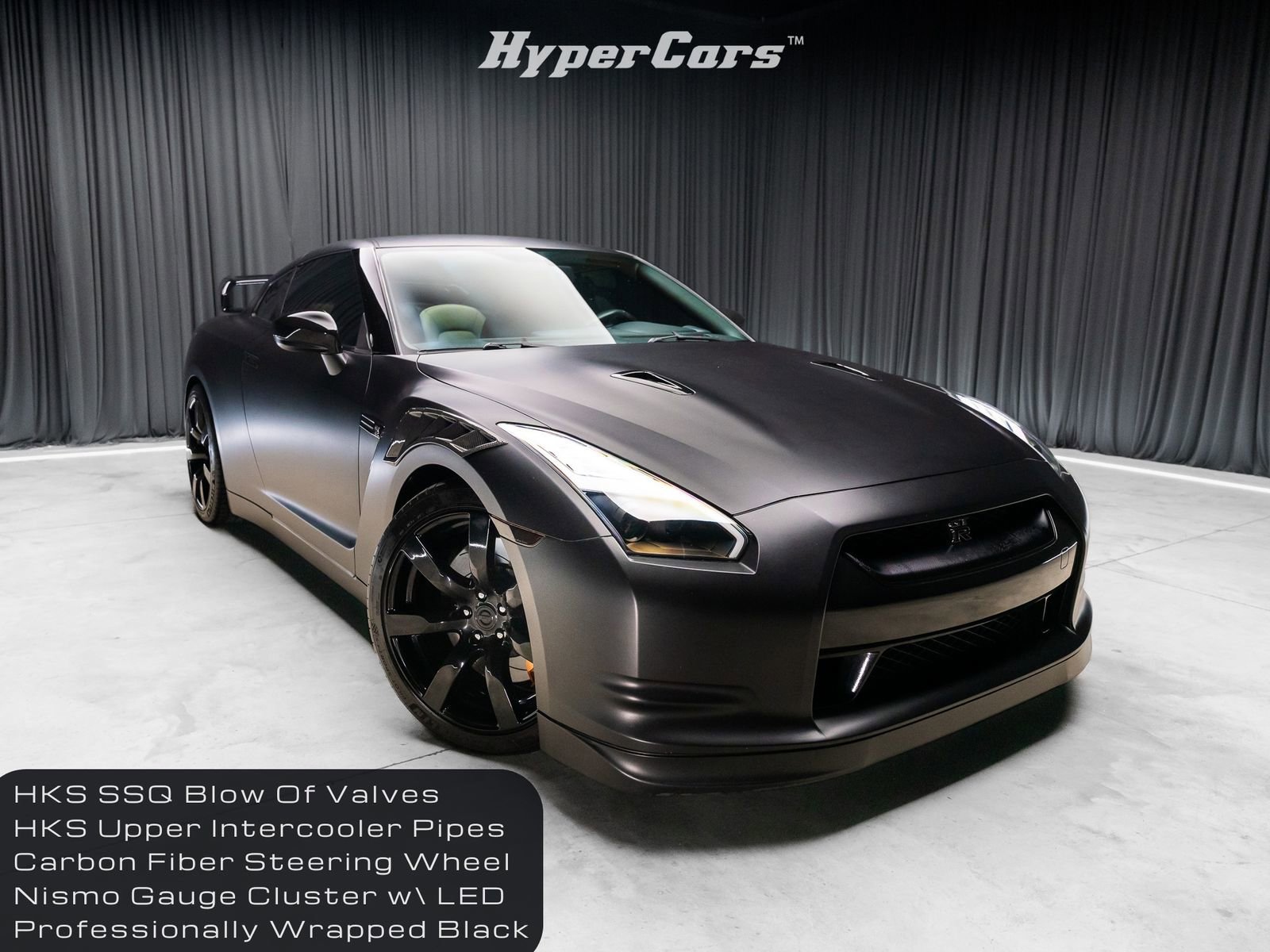 Used 2009 Nissan GT-R Premium AWD/4WD image 1