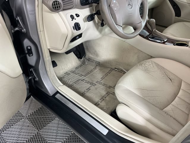Used 2006 Mercedes-Benz C 350 Sedan image 14