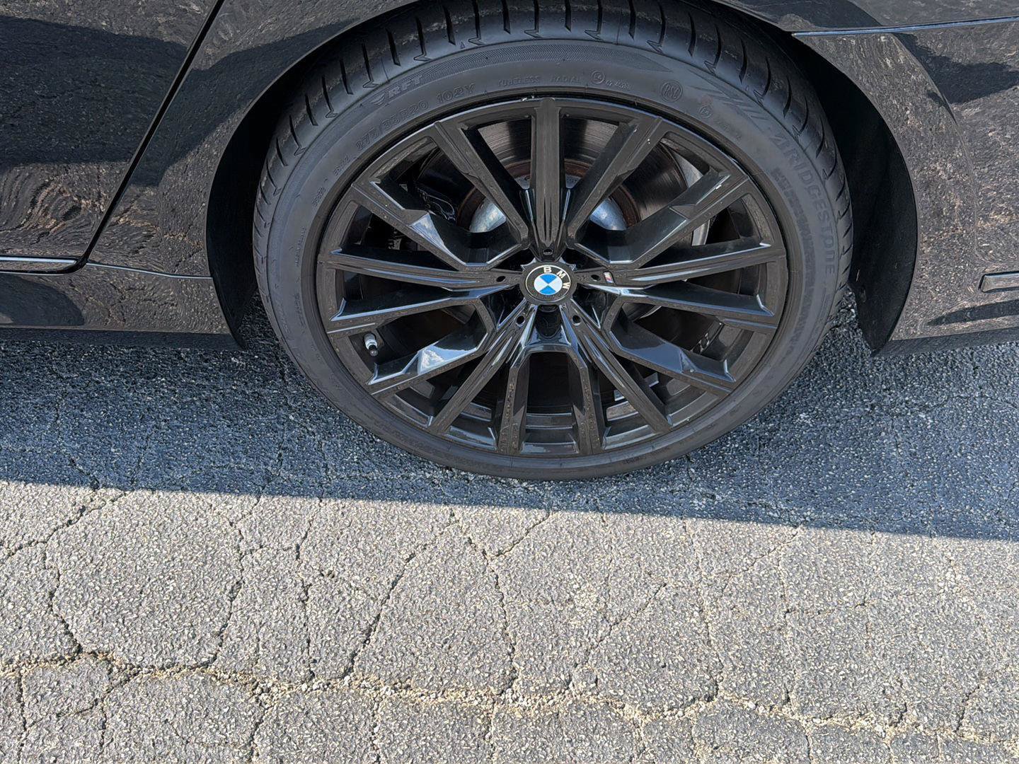 Used 2022 BMW 750i xDrive w/ Executive Package AWD/4WD image 38