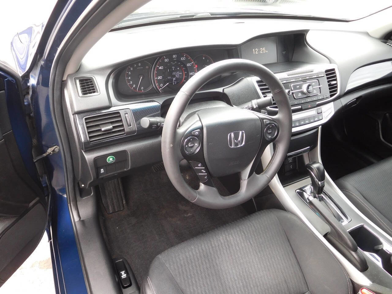 Used 2014 Honda Accord Sport image 16