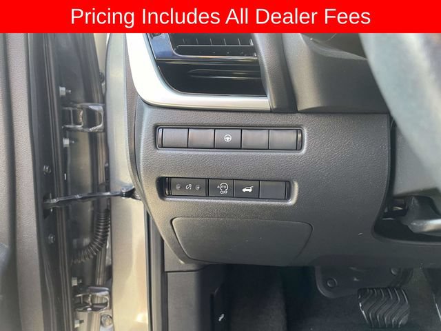 Used 2023 Nissan Rogue SL AWD/4WD image 24