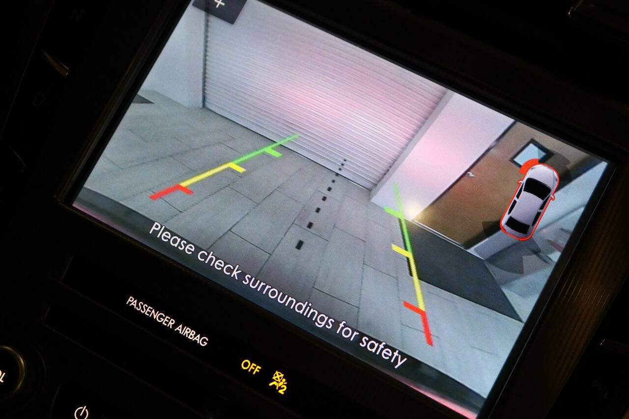 Used 2020 Lincoln MKZ Reserve w/ Elements Package image 27